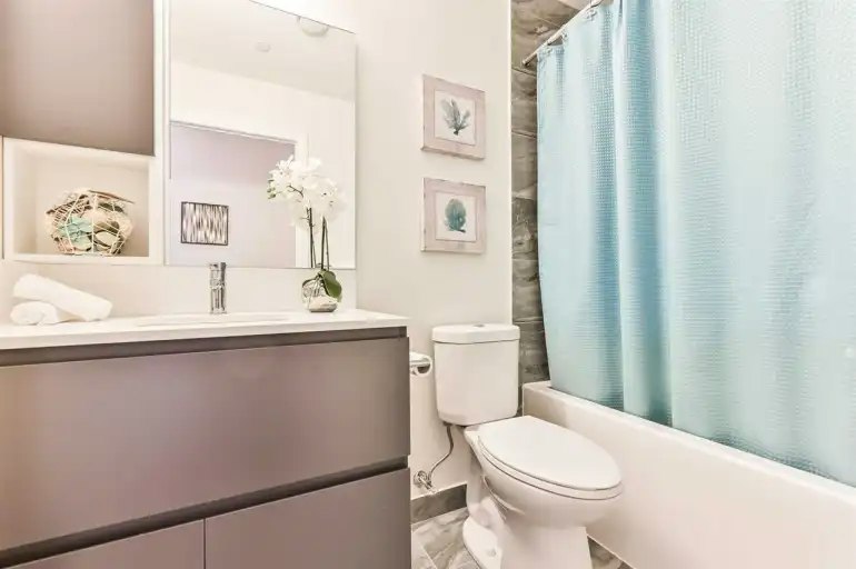 25 Water Walk Drive, Markham, ON, L6G 0G3 - 14