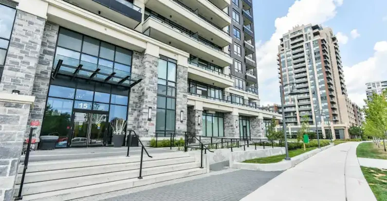 25 Water Walk Drive, Markham, ON, L6G 0G3 - 2