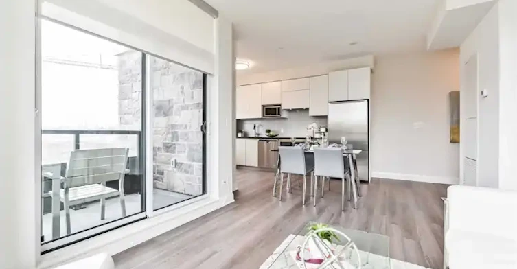 25 Water Walk Drive, Markham, ON, L6G 0G3 - 11