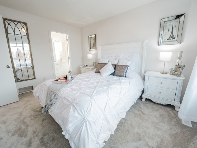 15211 103 Avenue Northwest, Edmonton, AB, T5P 1Y2 - 2