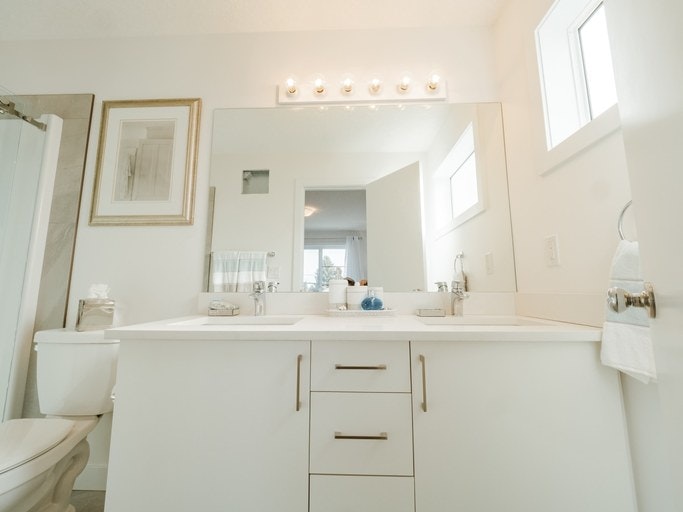 15211 103 Avenue Northwest, Edmonton, AB, T5P 1Y2 - 11