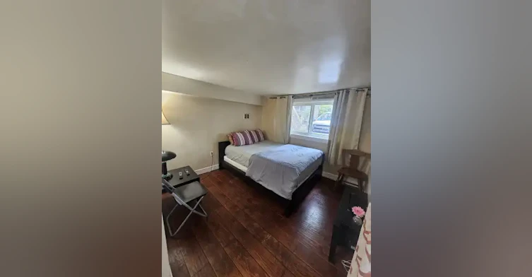 10633 84 Avenue Northwest, Edmonton, AB, T6E 2H7 - 3