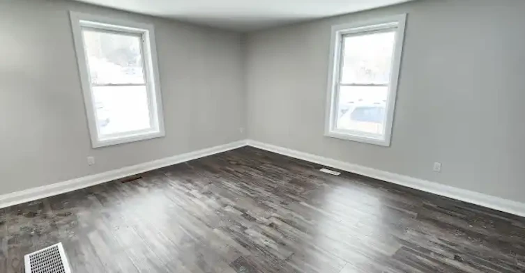 185 Parkhill Road West, Peterborough, ON - 3