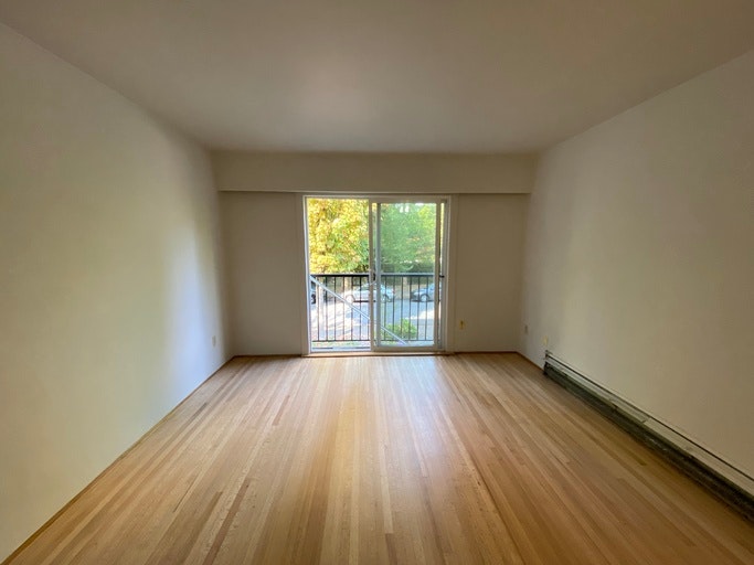 1636 West 10th Avenue, Vancouver, BC, V6J 2A1 - 8