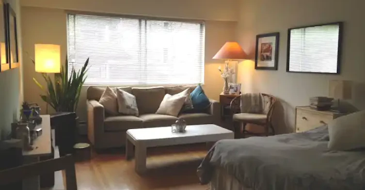 1636 West 10th Avenue, Vancouver, BC, V6J 2A1