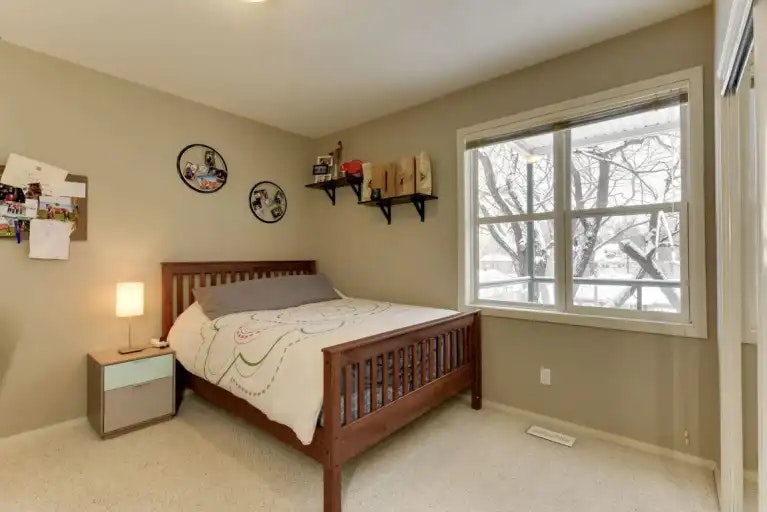 11039 83 Avenue Northwest, Edmonton, AB, T6G 0T7 - 8