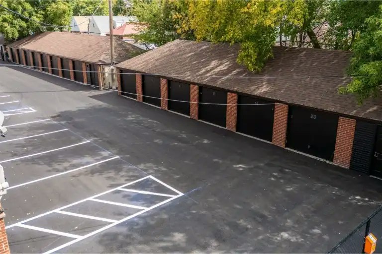 991 O'connor Drive, Toronto, ON, M4B 2T1