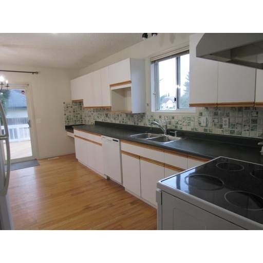 109 Delage Crescent, St. Albert, AB, T8N 5Y8 - 5