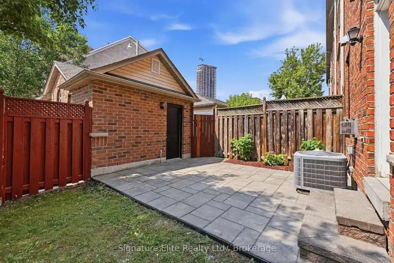42 William Hancox Avenue, Toronto, ON, M4E 3W9 - 18