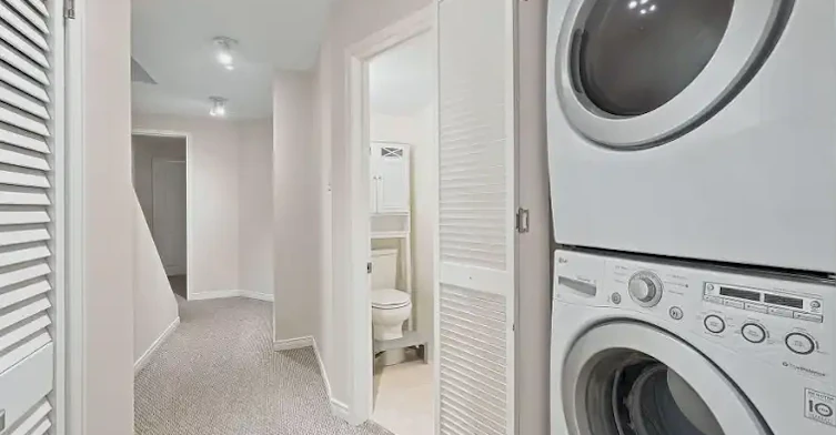 42 William Hancox Avenue, Toronto, ON, M4E 3W9 - 17