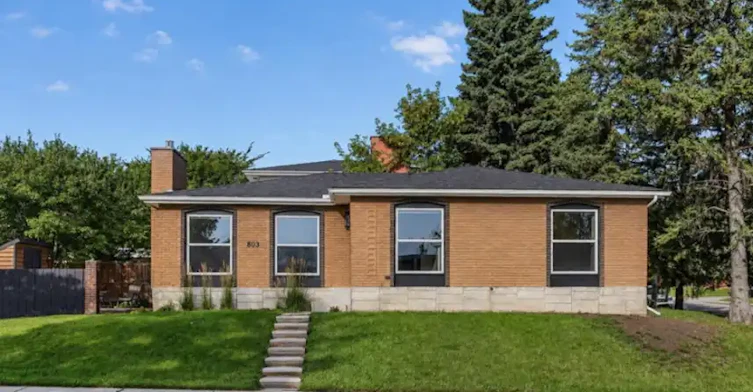 803 Canford Crescent Southwest, Calgary, AB, T2W 1L2 - 2
