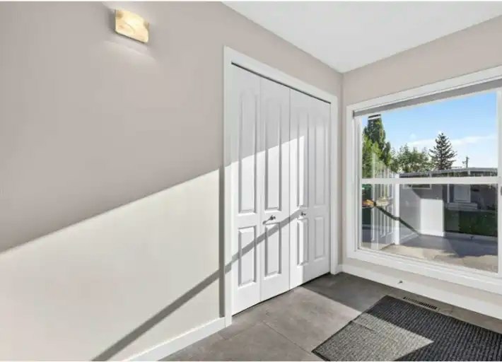 803 Canford Crescent Southwest, Calgary, AB, T2W 1L2 - 3