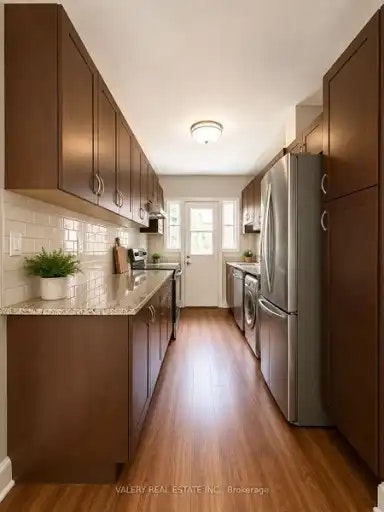 1365 Bayview Avenue, Toronto, ON, M4G 3A5 - 7
