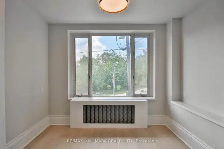 639 Broadview Avenue, Toronto, ON, M4K 2N9 - 13