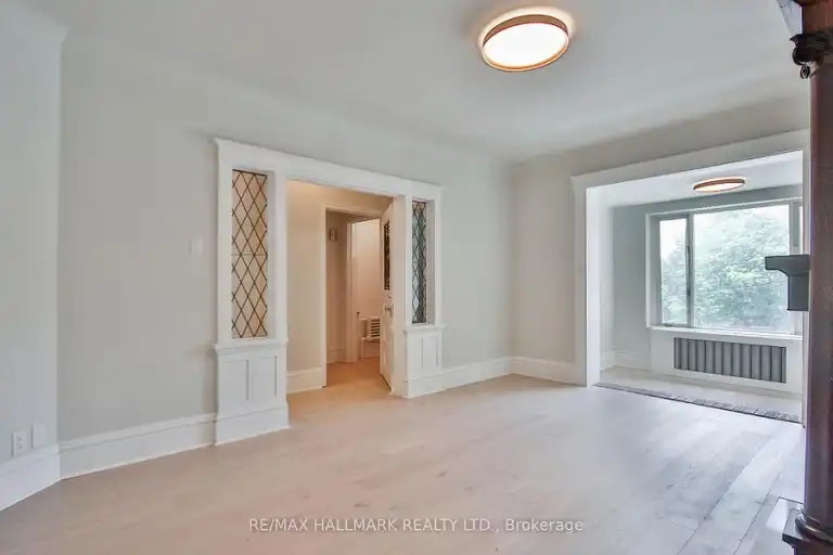 639 Broadview Avenue, Toronto, ON, M4K 2N9 - 5