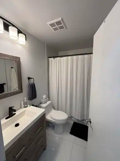 9 Spadina Avenue, Toronto, ON, M5V 3V5 - 6