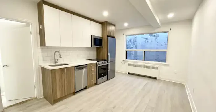 1980 Eglinton Avenue West, Toronto, ON, M6E 2J9 - 2