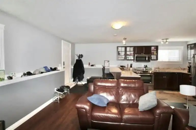 11510 77 Avenue, Grande Prairie, AB, T8W 0A3 - 9