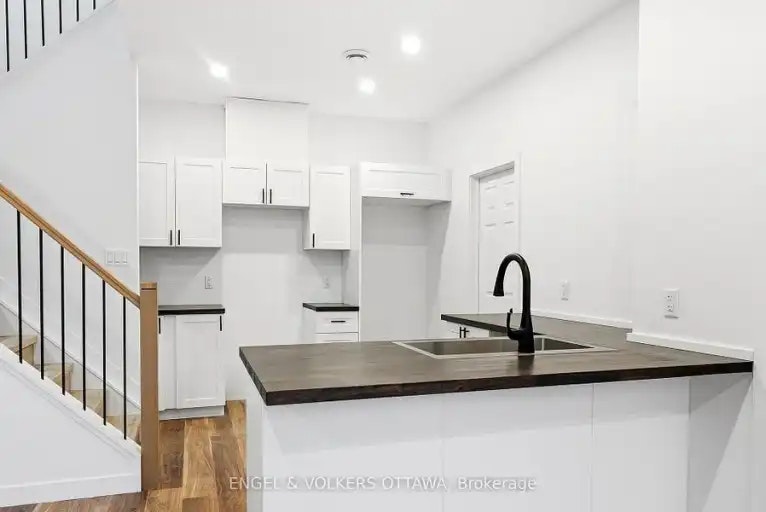 326 Frontenac Street, Ottawa, ON, K1L 6K7 - 4