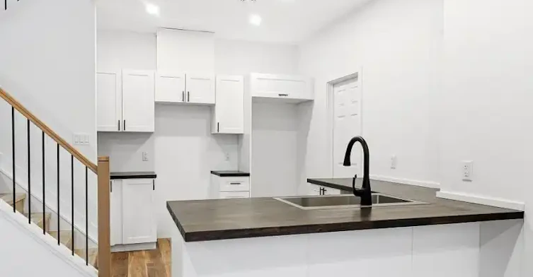 326 Frontenac Street, Ottawa, ON, K1L 6K7 - 4