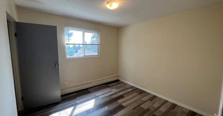 5506 41 Street, Red Deer, AB, T4N 1A7 - 12
