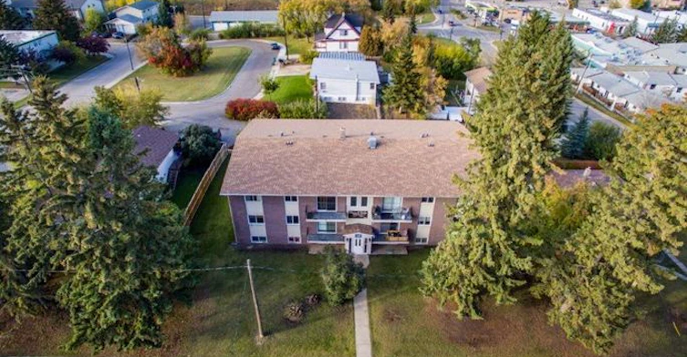 5506 41 Street, Red Deer, AB, T4N 1A7 - 2