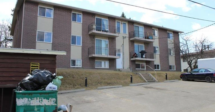 5506 41 Street, Red Deer, AB, T4N 1A7 - 3