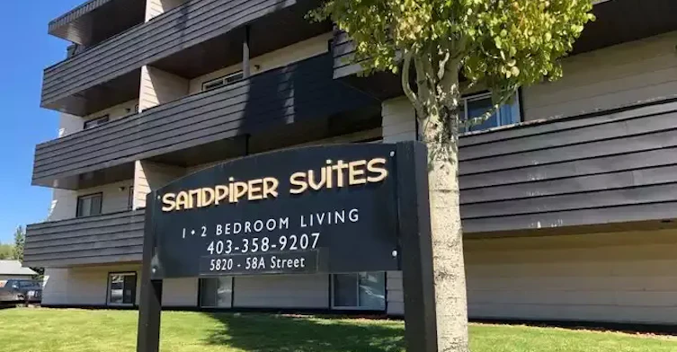5820 58a Street, Red Deer, AB, T4N 2M7 - 6