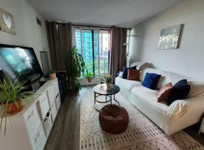 215 Fort York Boulevard, Toronto, ON, M5V 4A2 - 4