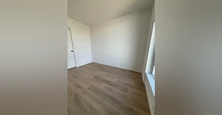 13738 Central Avenue, Surrey, BC, V3T 0X5 - 8