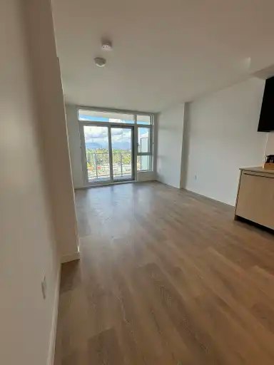 13738 Central Avenue, Surrey, BC, V3T 0X5 - 5