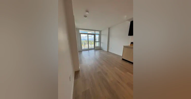 13738 Central Avenue, Surrey, BC, V3T 0X5 - 5