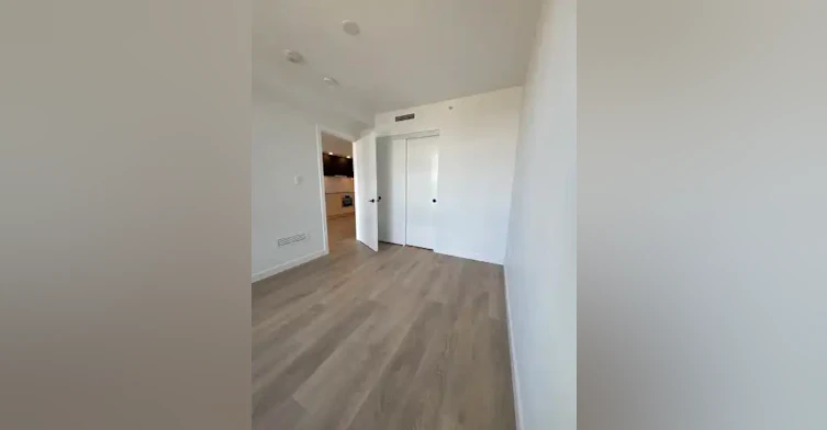 13738 Central Avenue, Surrey, BC, V3T 0X5 - 9