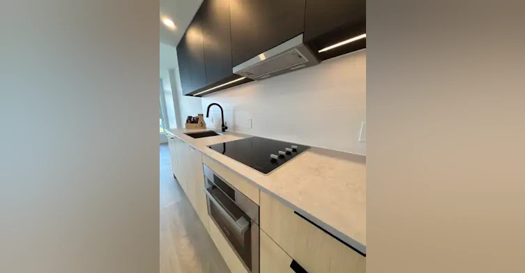 13738 Central Avenue, Surrey, BC, V3T 0X5 - 2