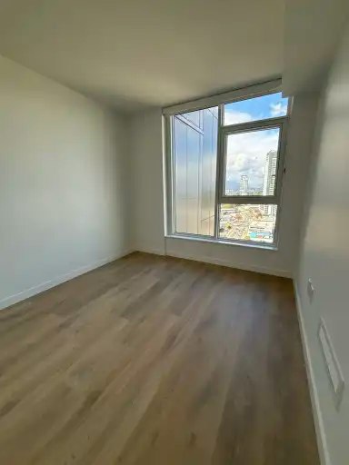 13738 Central Avenue, Surrey, BC, V3T 0X5 - 7