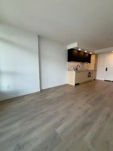 13738 Central Avenue, Surrey, BC, V3T 0X5 - 6