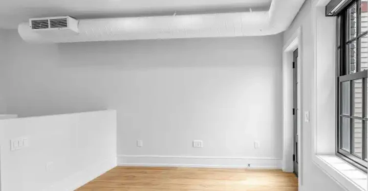 1095 Queen Street East, Toronto, ON, M4M 1K7 - 13