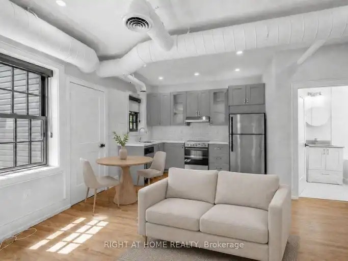 1095 Queen Street East, Toronto, ON, M4M 1K7 - 12