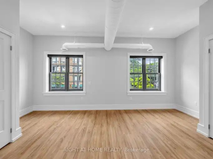 1095 Queen Street East, Toronto, ON, M4M 1K7 - 15