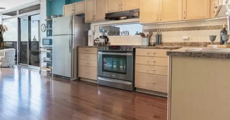 121 Queen Street, Kingston, ON, K7K 0G6 - 3