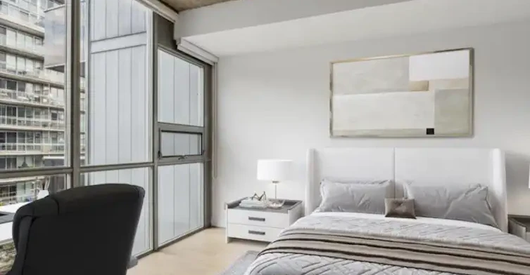 60 Bathurst Street, Toronto, ON, M5V 2P7 - 4