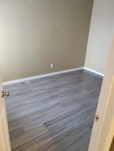 5730 49a Street, Vegreville, AB, T9C 1K6 - 7