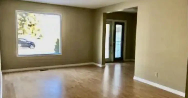 5722 49a Street, Vegreville, AB, T9C 1H6 - 2