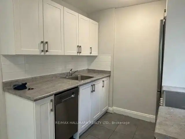 111 Oriole Parkway, Toronto, ON, M5P 2G9 - 5