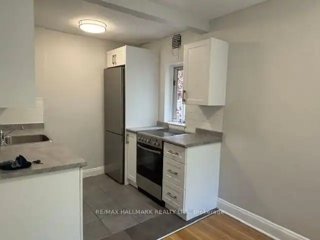 111 Oriole Parkway, Toronto, ON, M5P 2G9 - 3