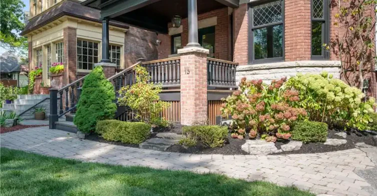 18 Castle Frank Crescent, Toronto, ON, M4W 3A3 - 4