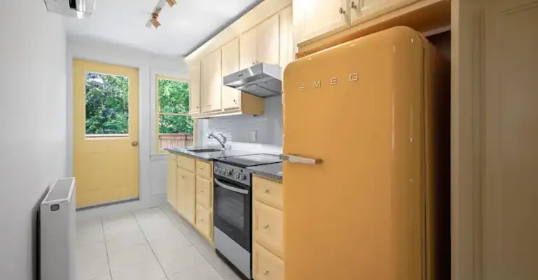 18 Castle Frank Crescent, Toronto, ON, M4W 3A3 - 5