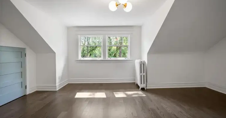 18 Castle Frank Crescent, Toronto, ON, M4W 3A3 - 3