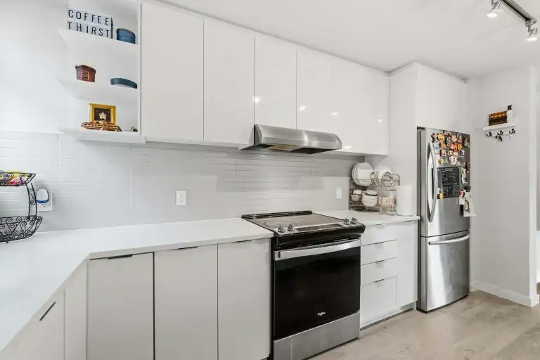 15151 Edmund Drive, Surrey, BC, V3S 0B2 - 11