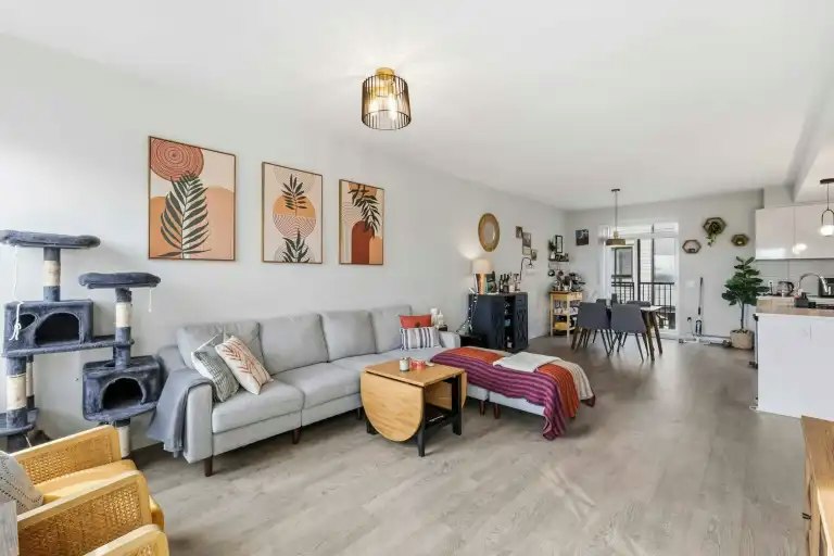 15151 Edmund Drive, Surrey, BC, V3S 0B2 2